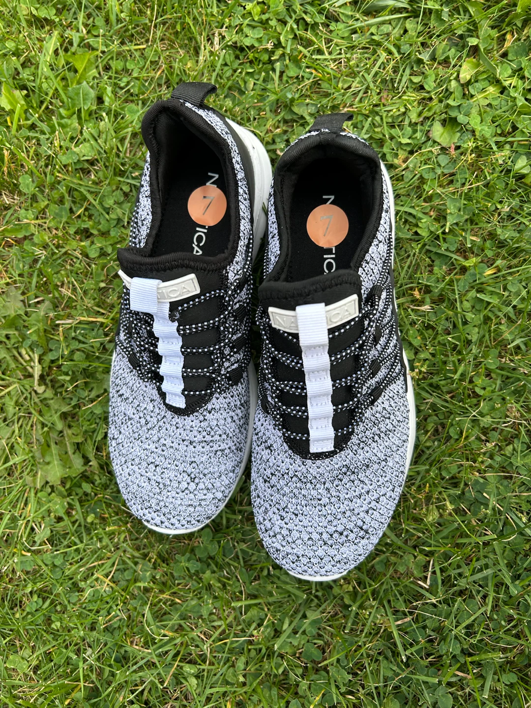 Womens Nautica sneakers  brand new - size 7 - photo 2
