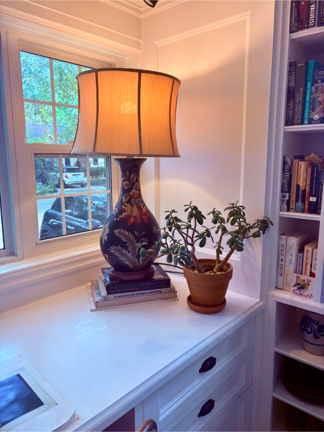 Vintage 3 foot Floral Pattern Table Lamp