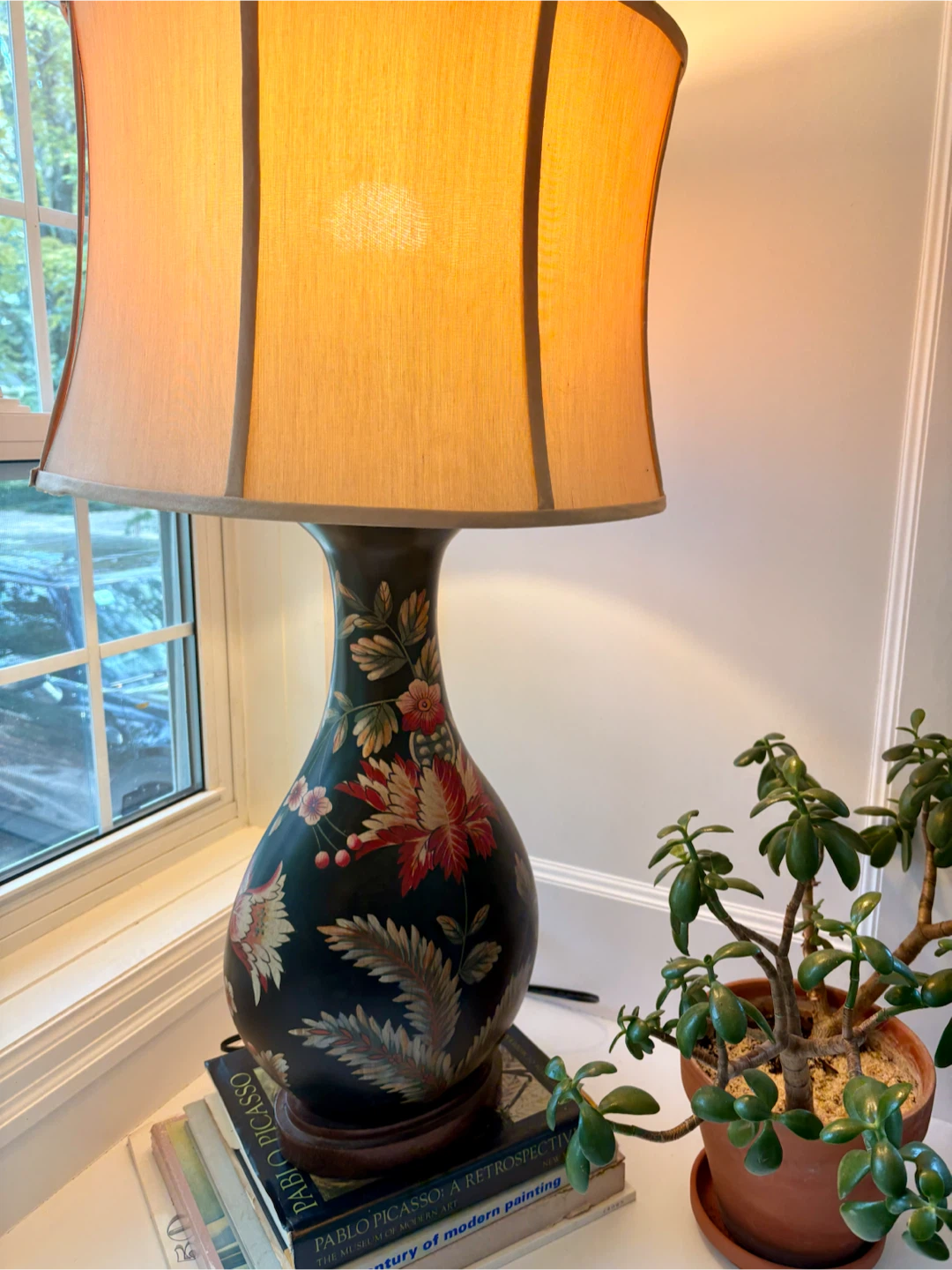 Vintage 3 foot Floral Pattern Table Lamp - photo 5