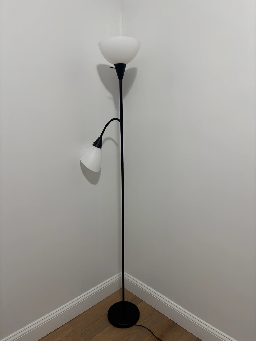 Room Essentials Floor Lamp with Task Light - photo 2