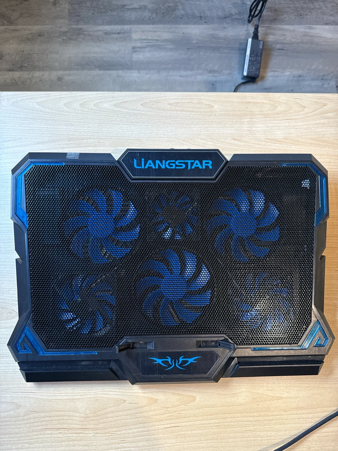 Lenovo ThinkPad T14 with Liangstar Cooling Pad - photo 2