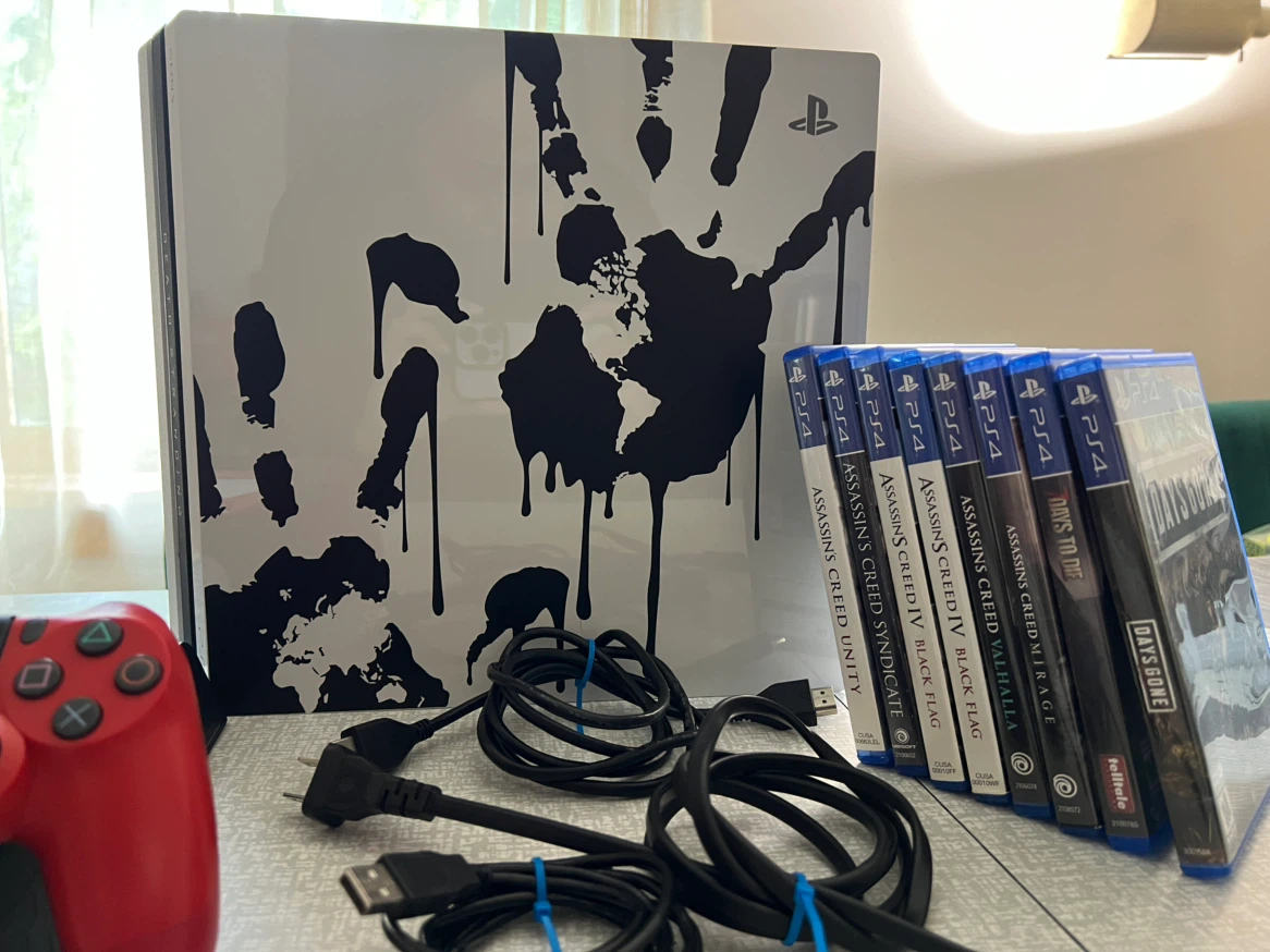 Death Stranding PS4 Pro Console Bundle - photo 2