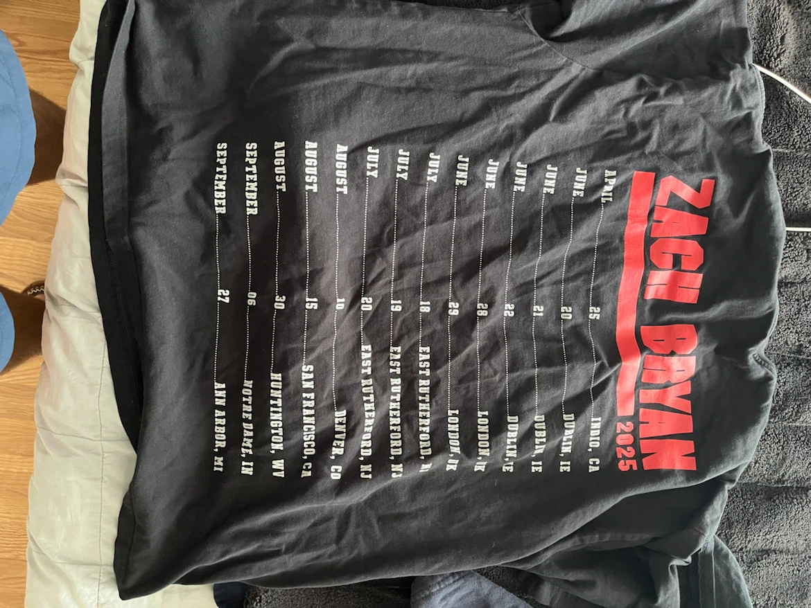 Zach Bryan 2025 Concert T-Shirt - photo 2