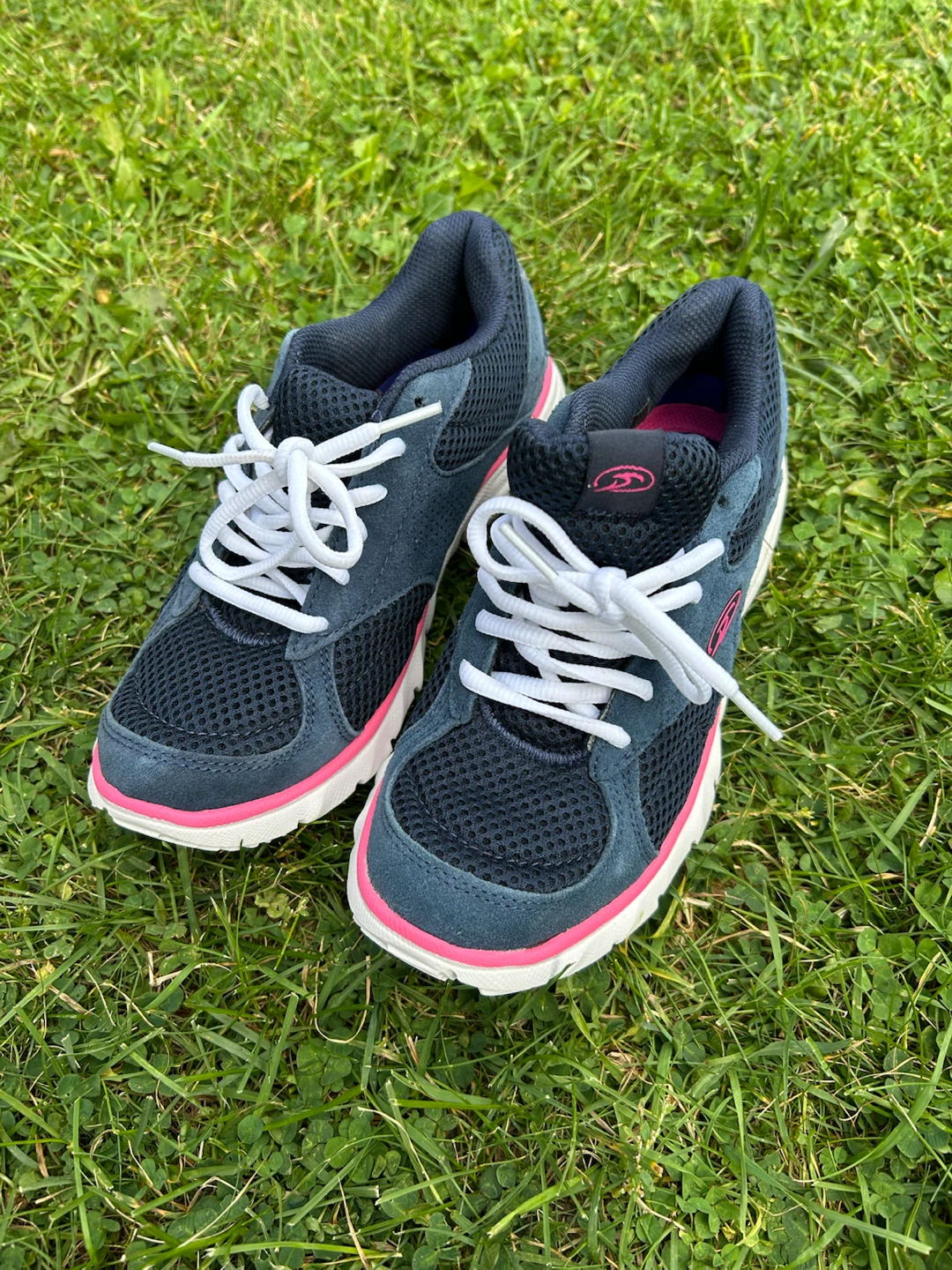 Dr. Scholl's Women's Athletic Shoes Size 7