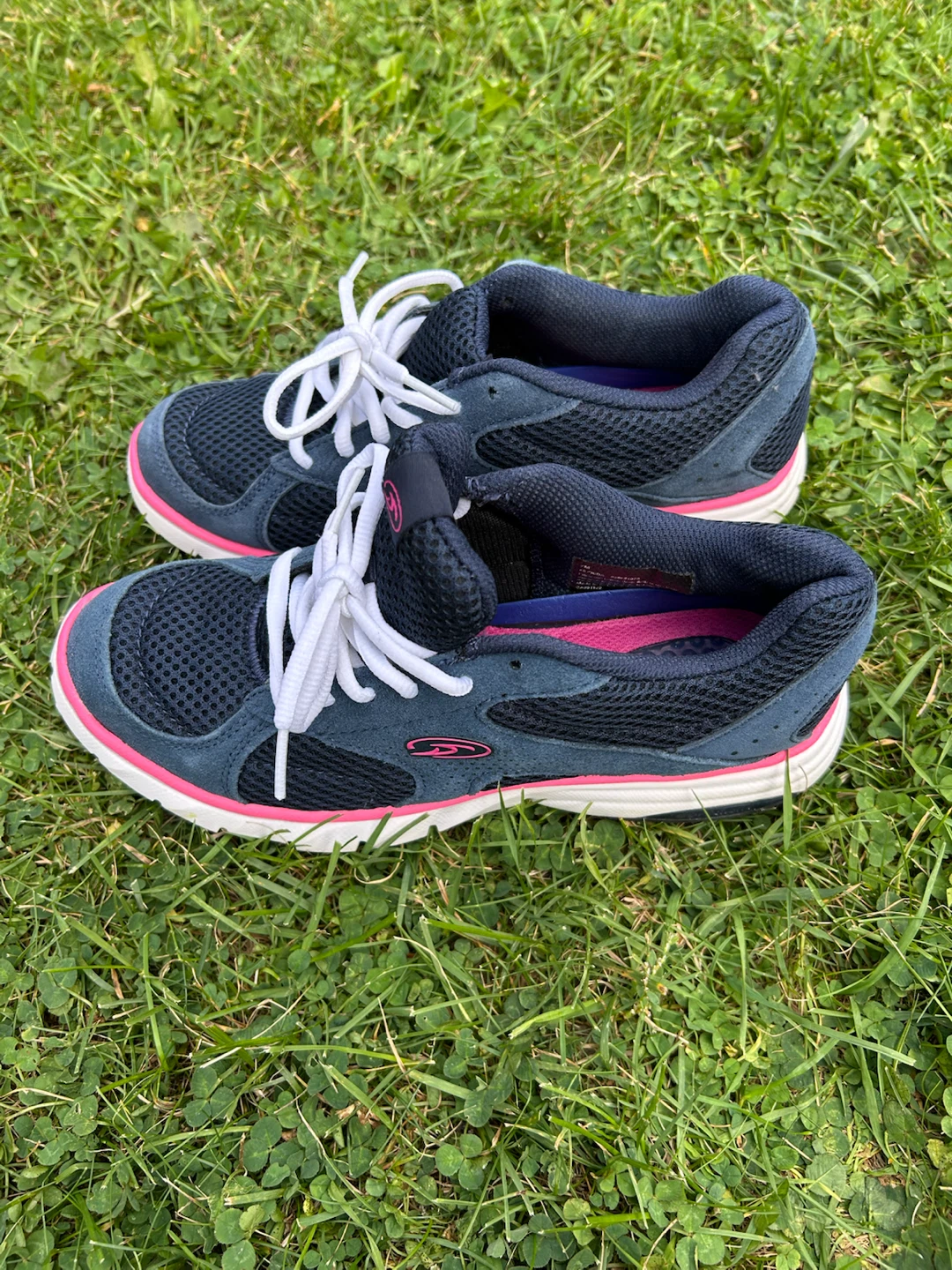 Dr. Scholl's Women's Athletic Shoes Size 7 - photo 2