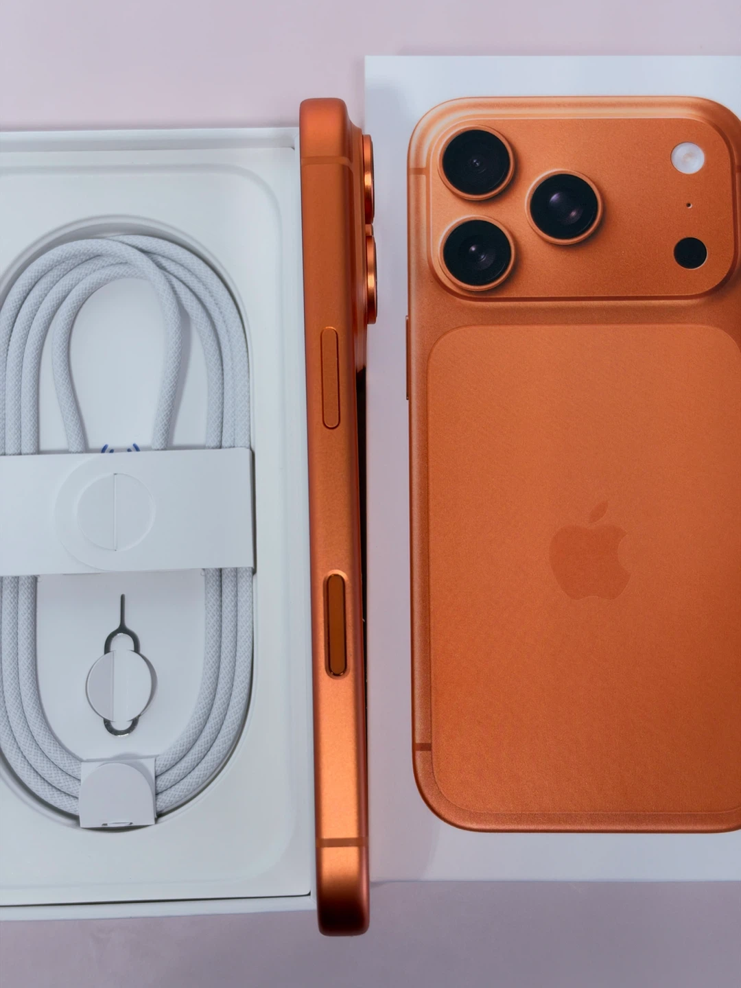 iPhone 17 Pro 256GB Cosmic Orange - photo 3