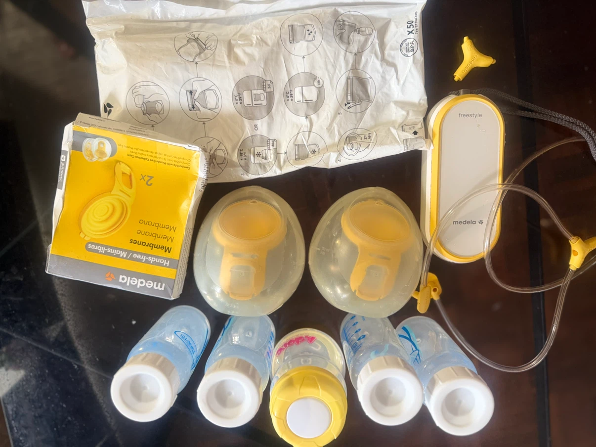 Medela Freestyle Breast Pump Accessory Set