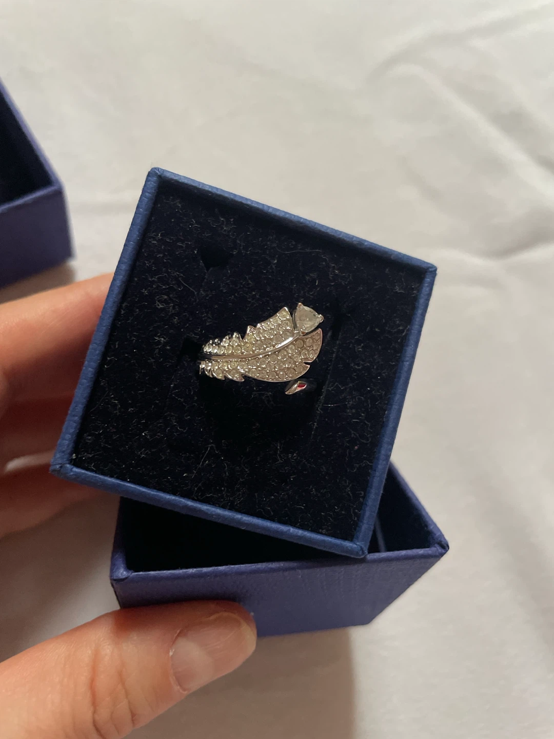 Swarovski Feather Jewelry Set with Ring - photo 3