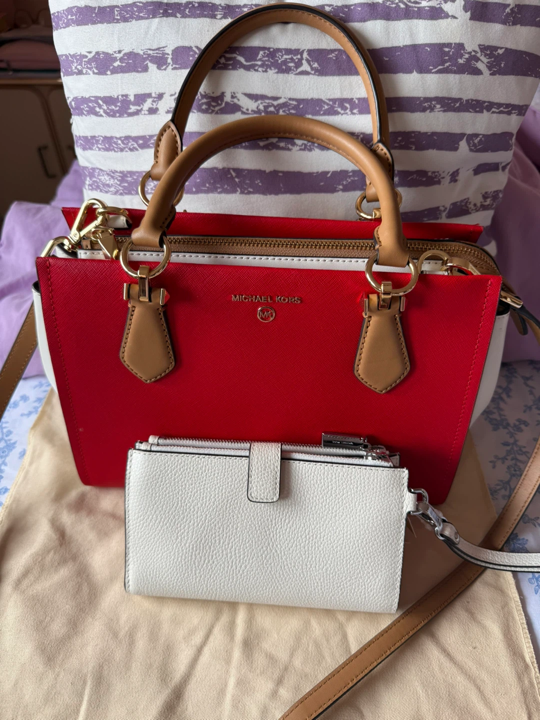 Michael Kors Red Satchel and White Wallet - photo 2