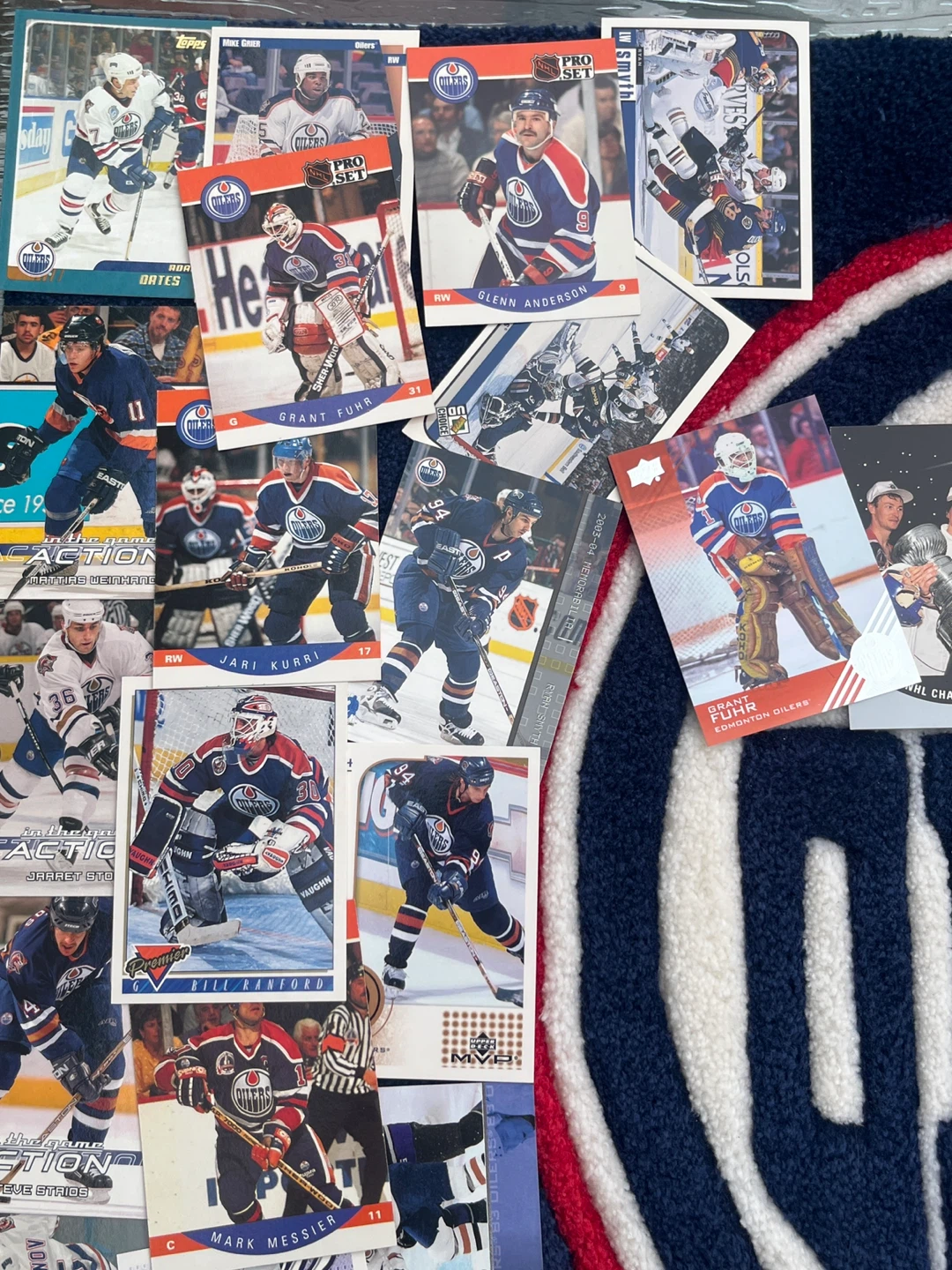 Edmonton Oilers Mat (20x30) + FREE Hockey Card Collection! - photo 4