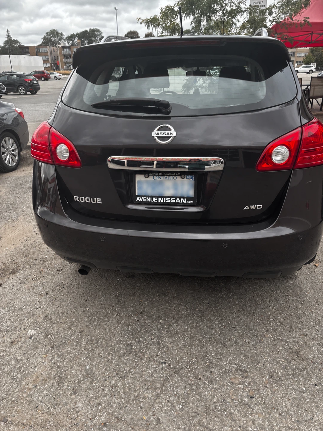 2013 Nissan Rogue AWD | 181,000 KM | Winter Tires | - photo 2
