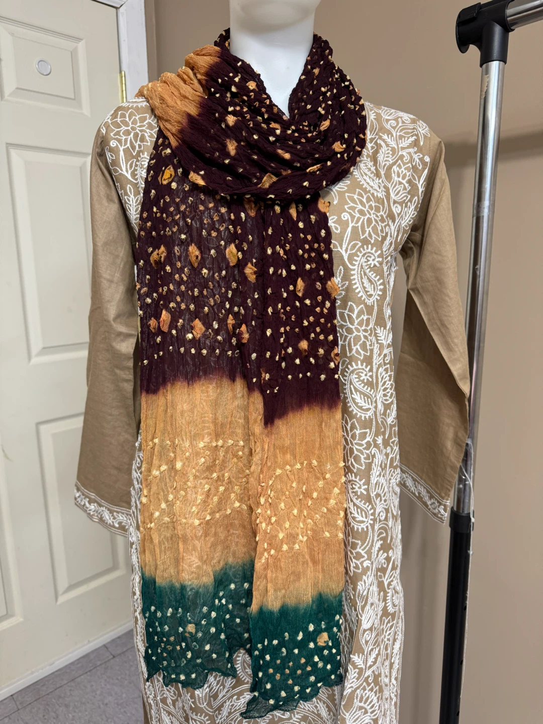 Chiffon chunri crush stole/scarf/mini shawl