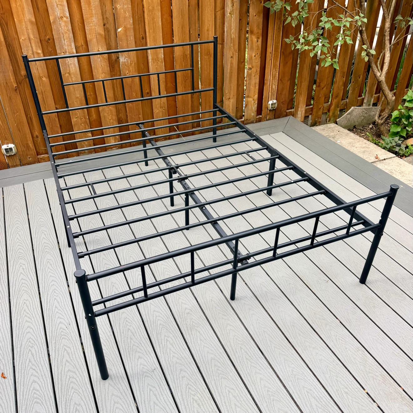 Black Metal Platform Bed Frame Full w/ Head/Footboard 🏈 - photo 4
