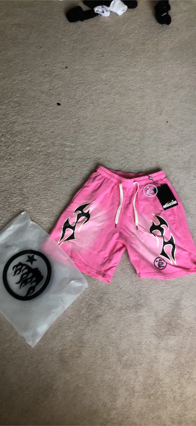 Pink hellstar shorts (size M men’s)