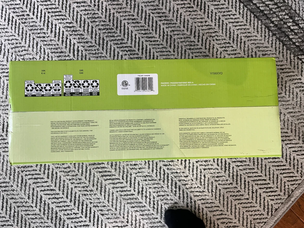 Food Saver vacuum sealing system - photo 4