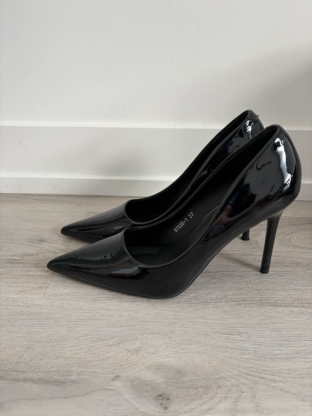 pumps, heels (Black, white two colors) - photo 2