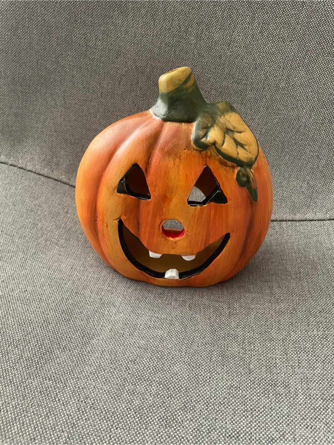 Ceramic Halloween pumpkin Jack-o'-Lantern Decoration 🏈