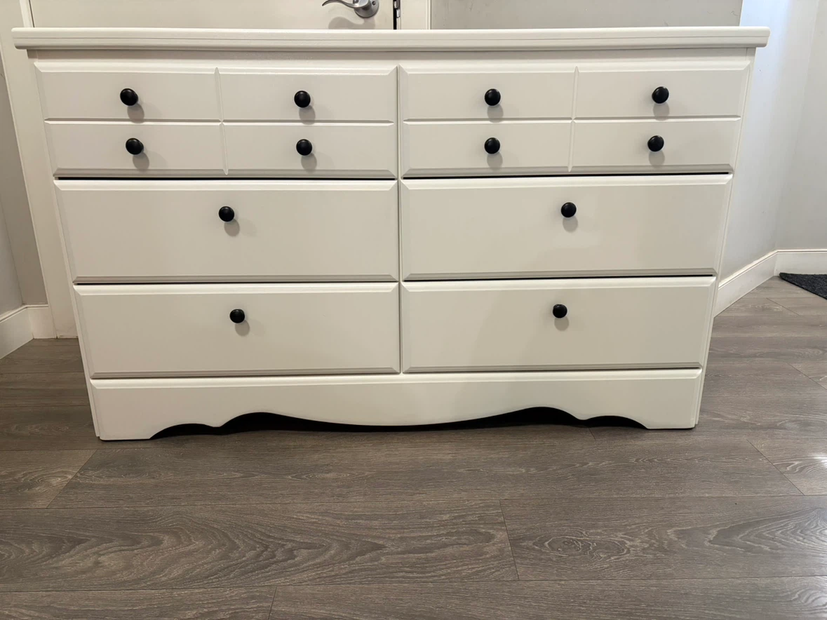 Cute white dresser