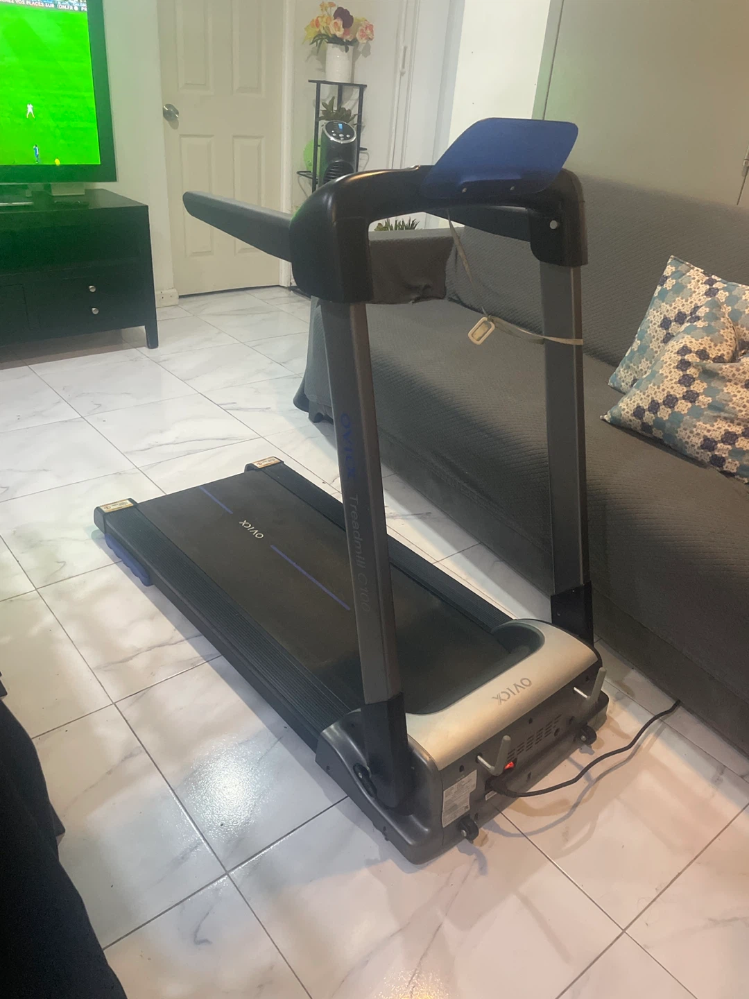 OVICX-C-100 Folding Treadmill - photo 2