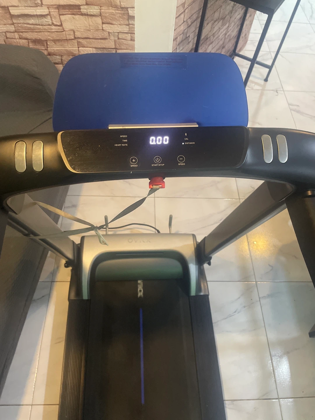 OVICX-C-100 Folding Treadmill - photo 3