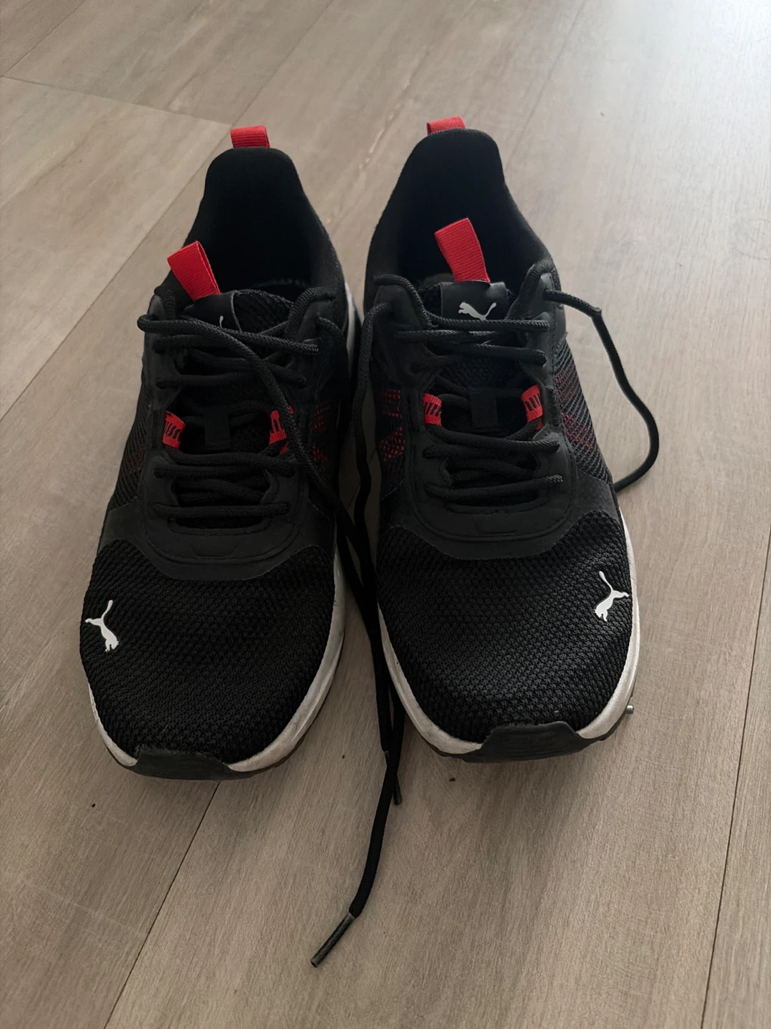 Puma Black and Red Running Shoes Size 8