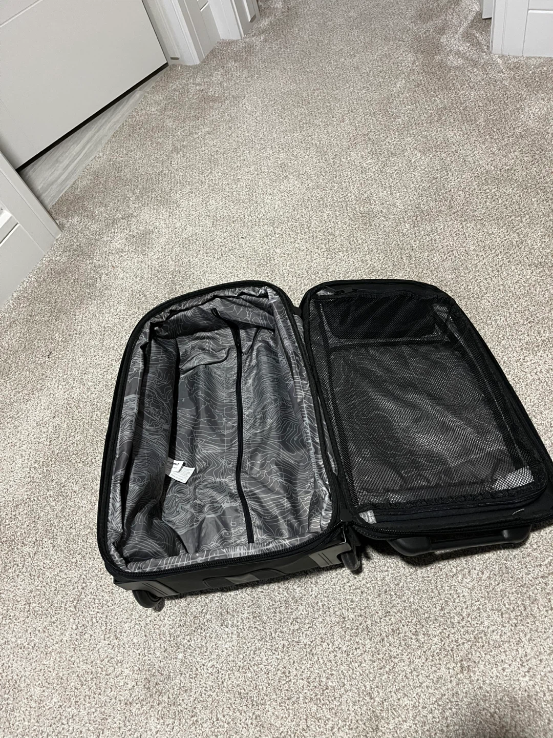 Lexus Projekt Carry-on Luggage - photo 3