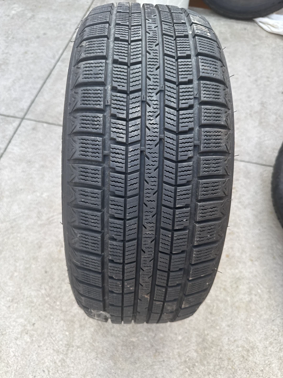 Boot bs66 215/55R17 Winter Tires - photo 2