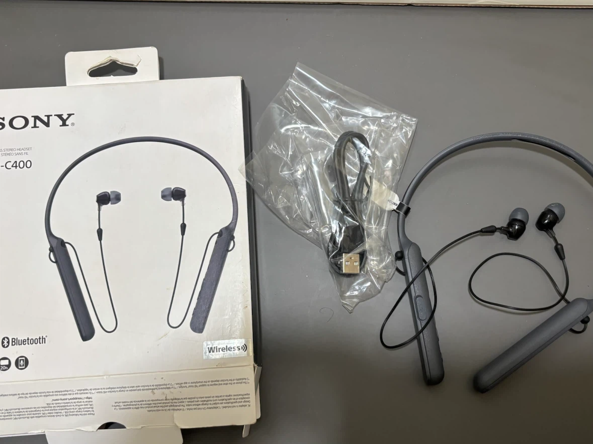 Sony WI-C400 Bluetooth Wireless Headphones 🏈 - photo 2