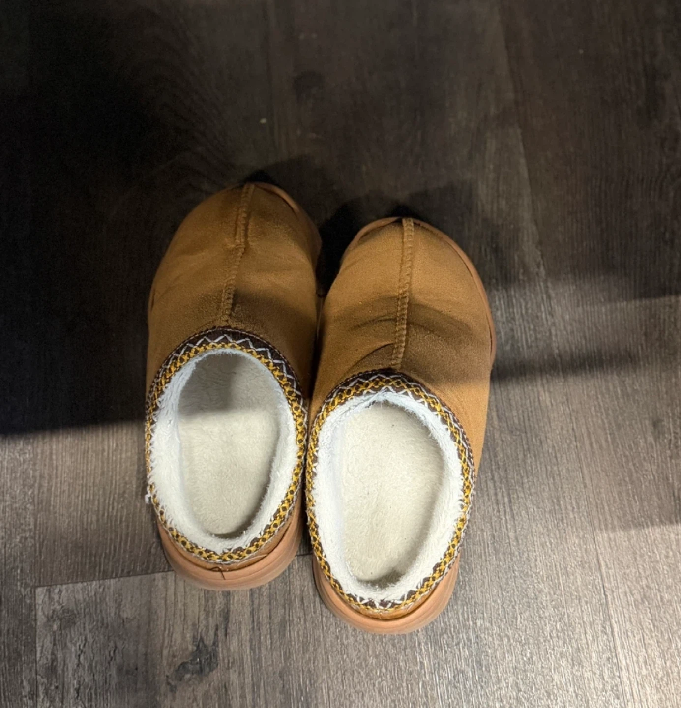 Brown Faux Suede Slippers🏈