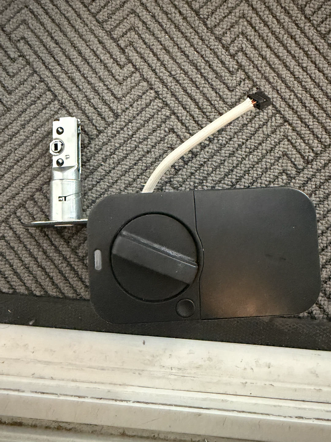 Yale Smart Lock Deadbolt - photo 2