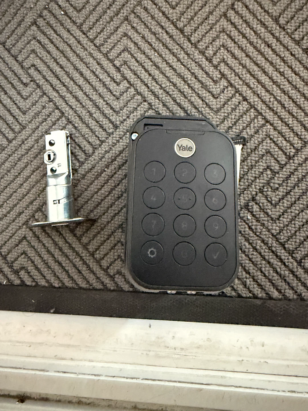 Yale Smart Lock Deadbolt - photo 3