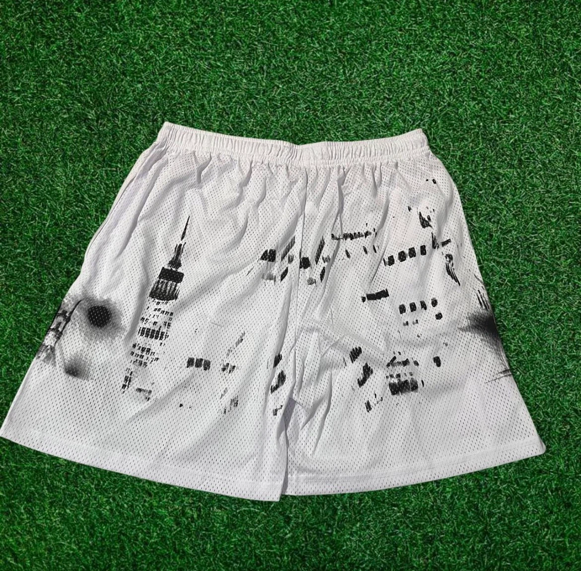 Eric Emanuel White NYC skyline Mesh Shorts - photo 2