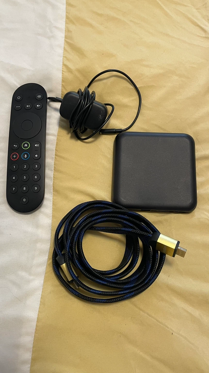 Rogers Streaming Media Box with Remote - photo 2