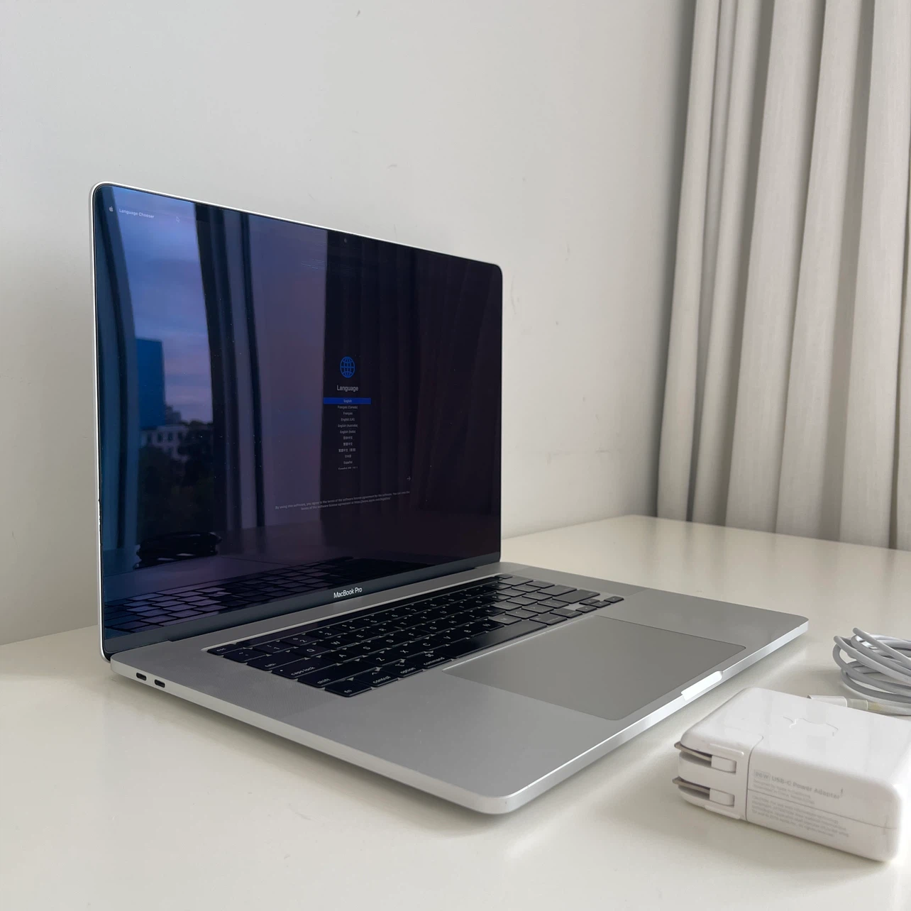 16-inch MacBook Pro Late 2019 – Intel i7 / 16GB RAM / 512GB SSD - photo 2