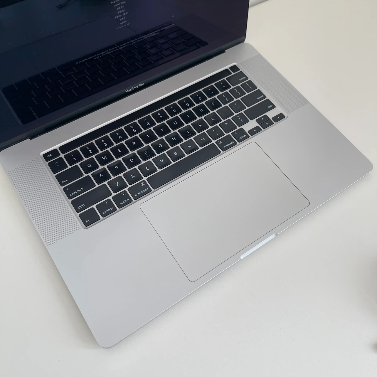 16-inch MacBook Pro Late 2019 – Intel i7 / 16GB RAM / 512GB SSD - photo 4
