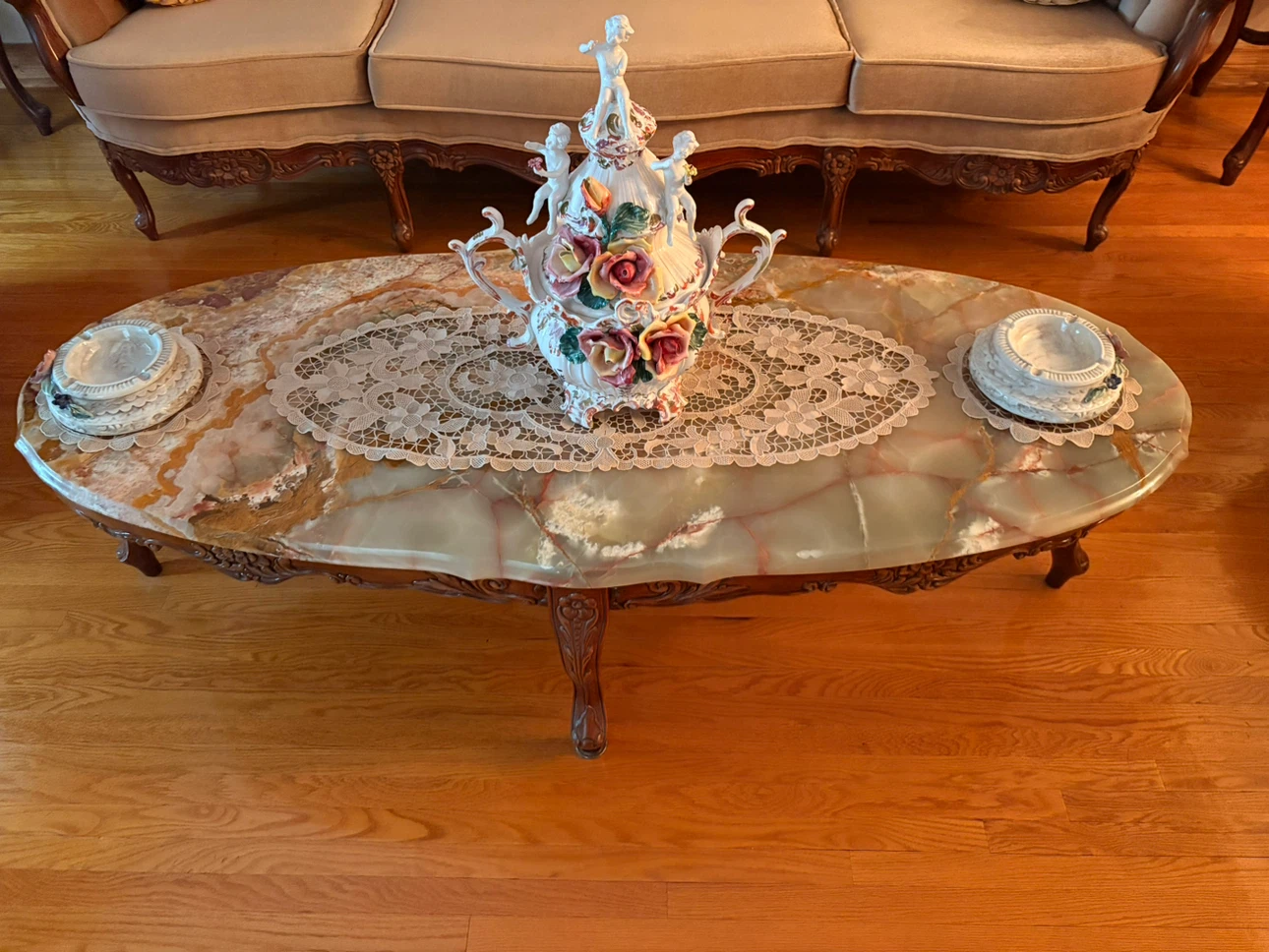 Vintage Victorian Style Living Room Set - photo 4