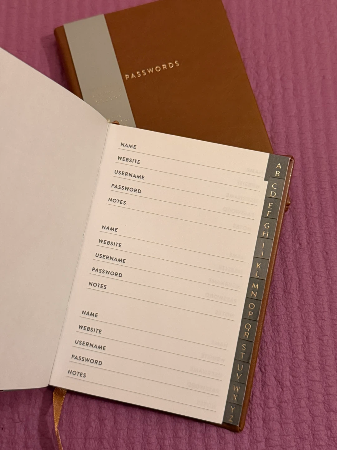 NEW✨🏈2 Internet Password Logbooks - photo 3