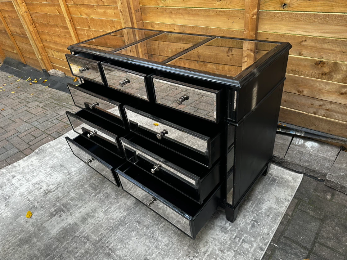 Sleek black‑framed mirrored dresser with luxurious look - photo 3