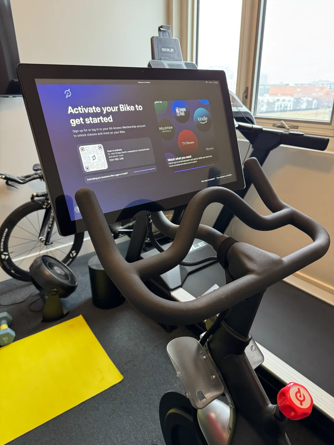 Peloton Original Bike- generation 3 - photo 3