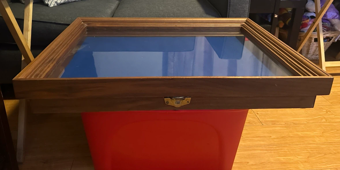 Beautiful Display Case - photo 2