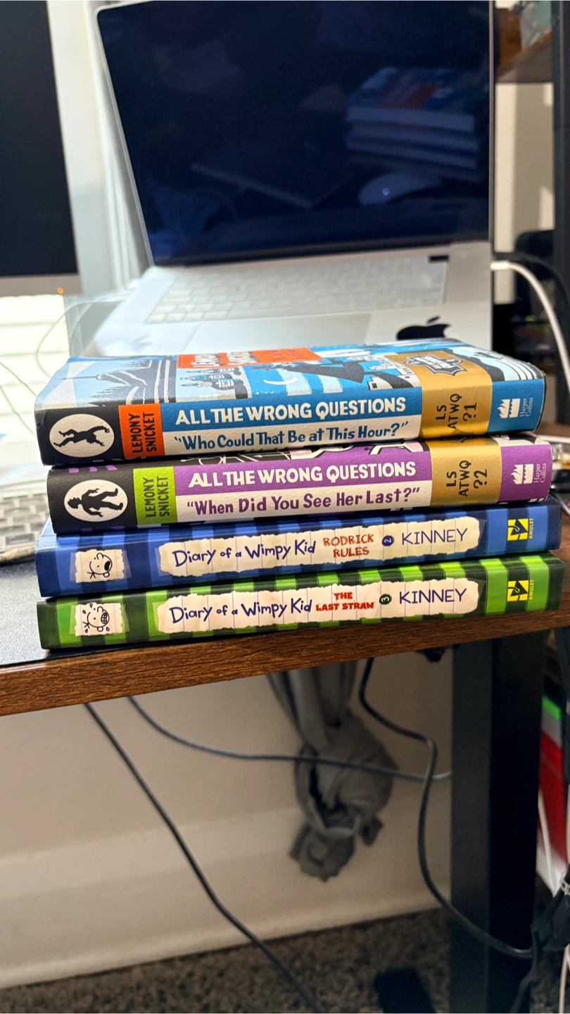 4 new Book Bundle: Lemony Snicket and Diary of a Wimpy Kid - photo 2