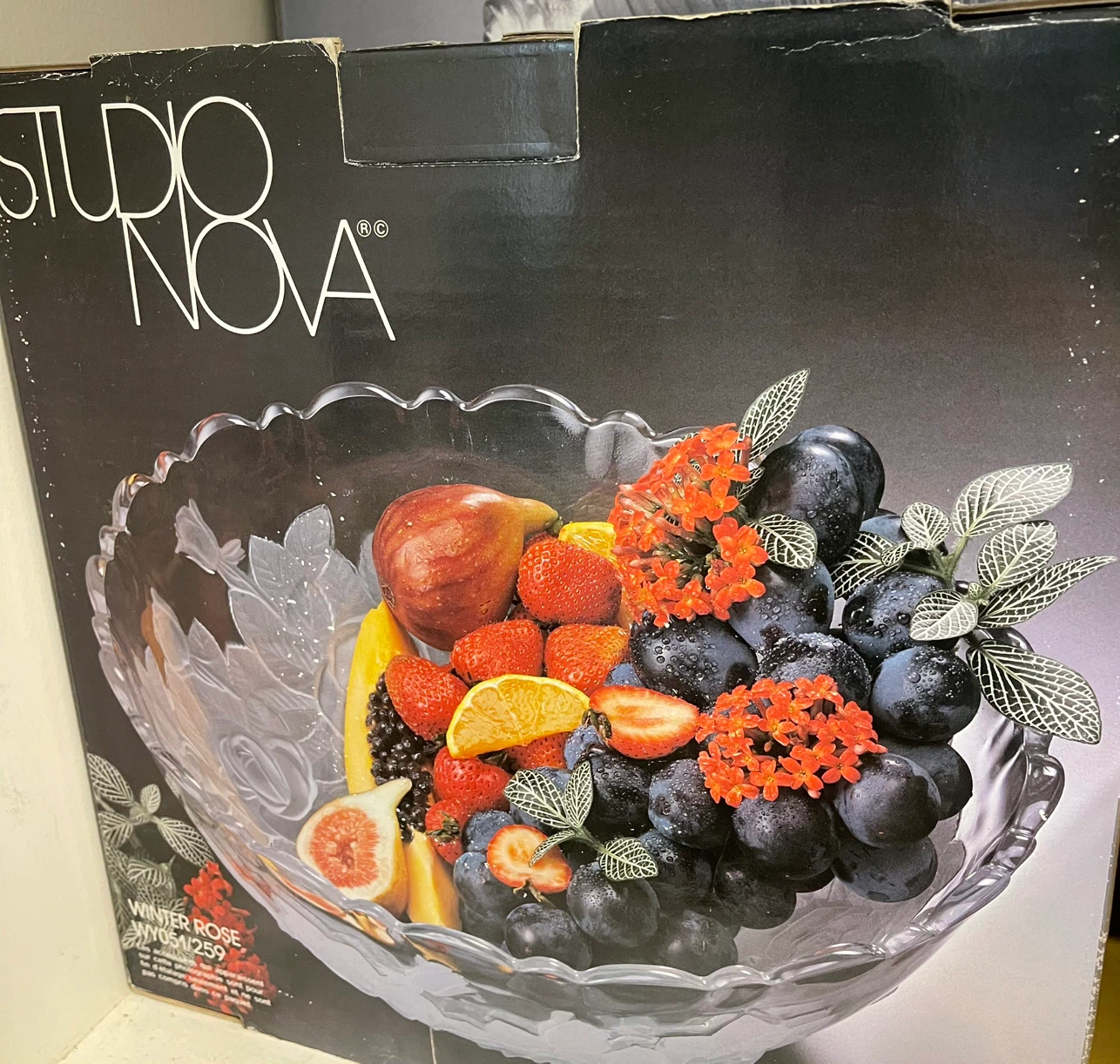 Studio Nova Winter Rose Glass Bowl