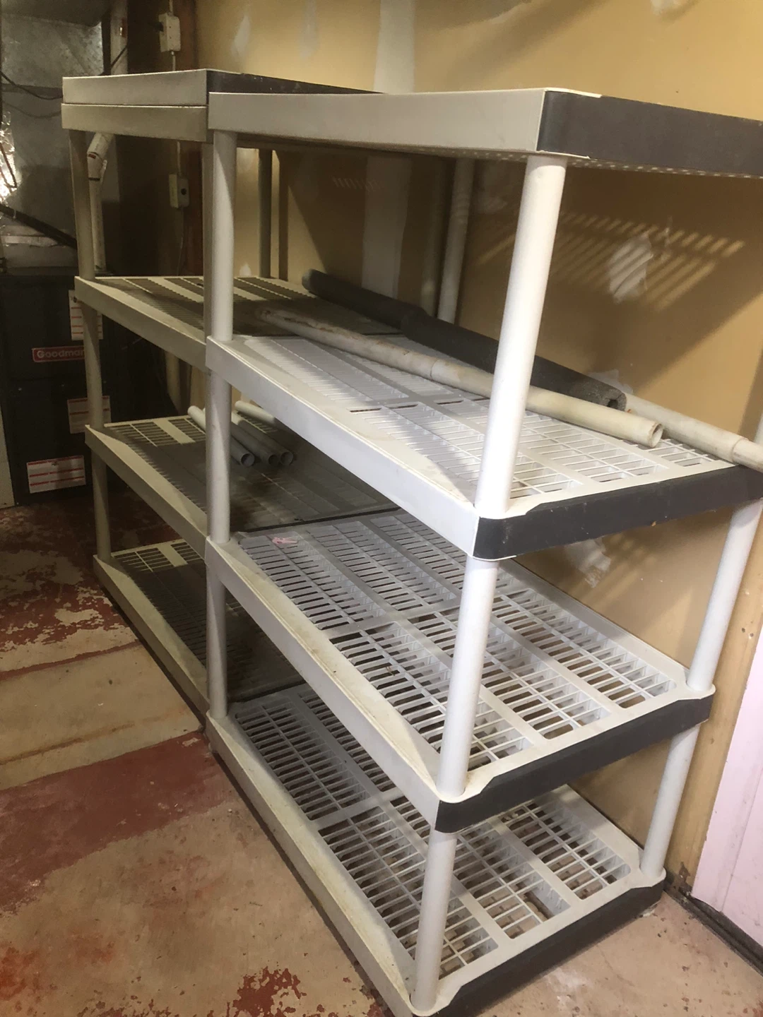 Plastic storage shelving unit