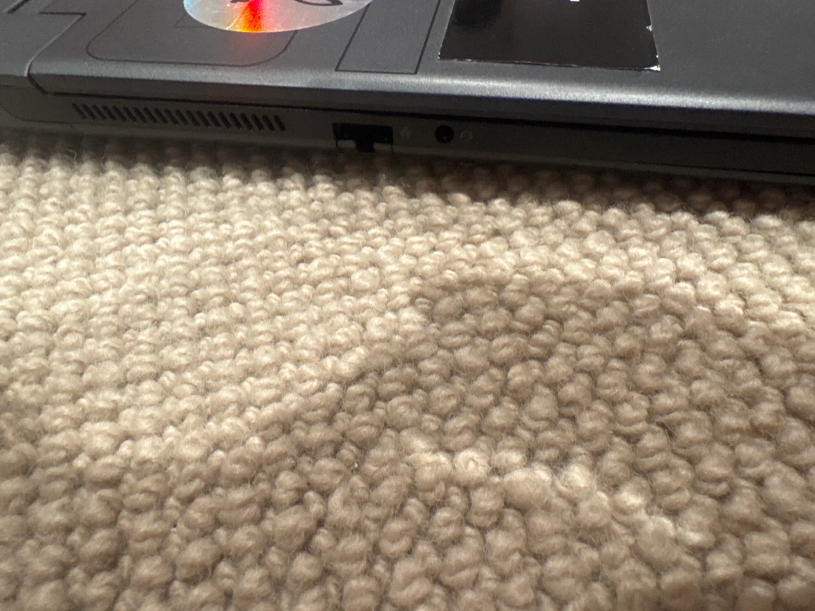 Alienware RTX 3070 gaming laptop - photo 4