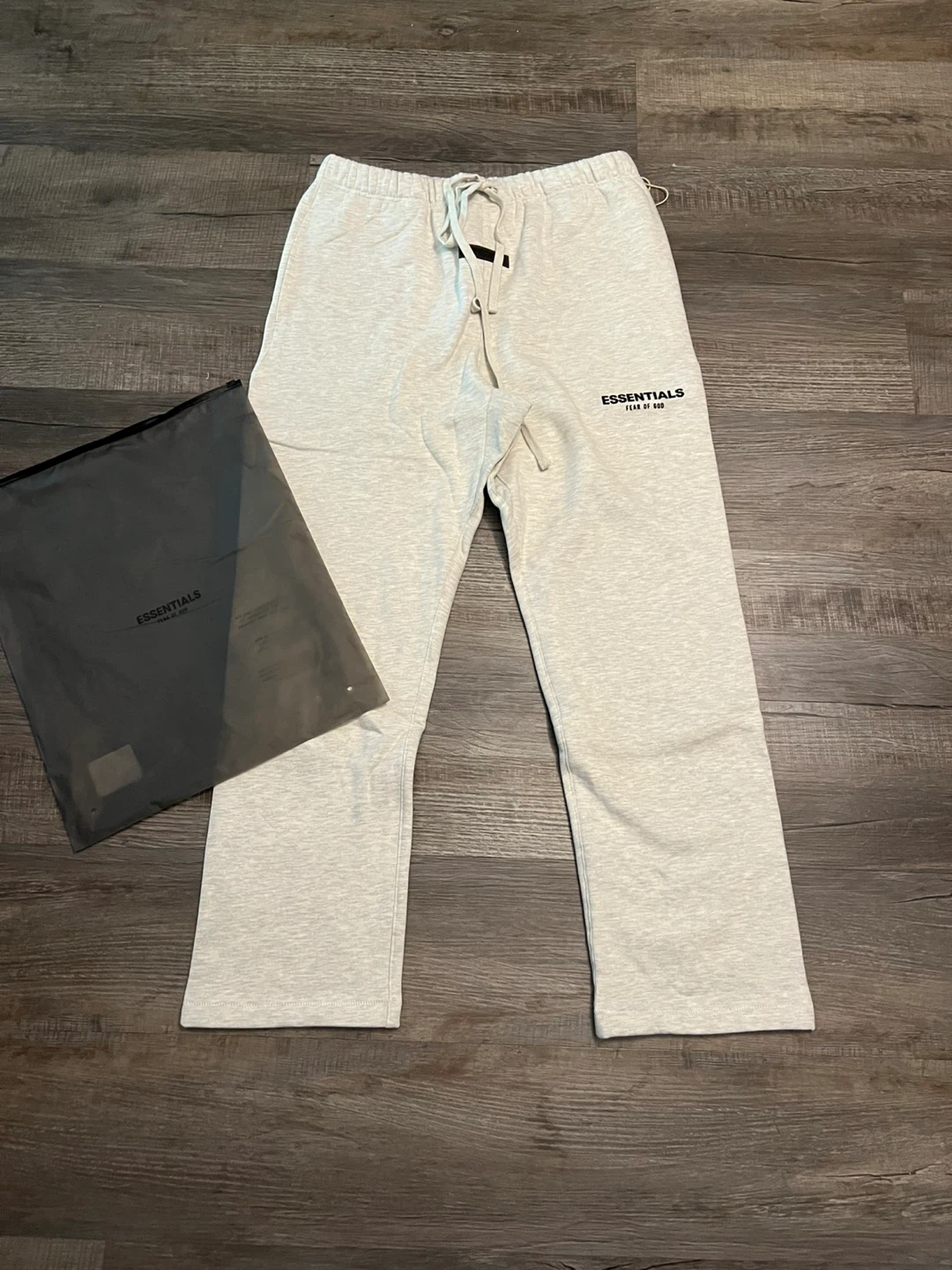 Fear of God Essentials Sweatpants - Grey - Large