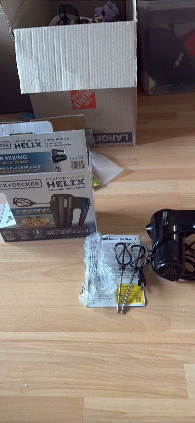 Only used once) Black+Decker Performance Helix Hand Mixer