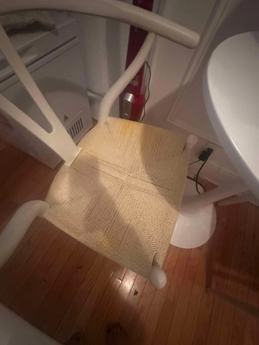 Set of 2 White Wishbone Chairs - photo 3