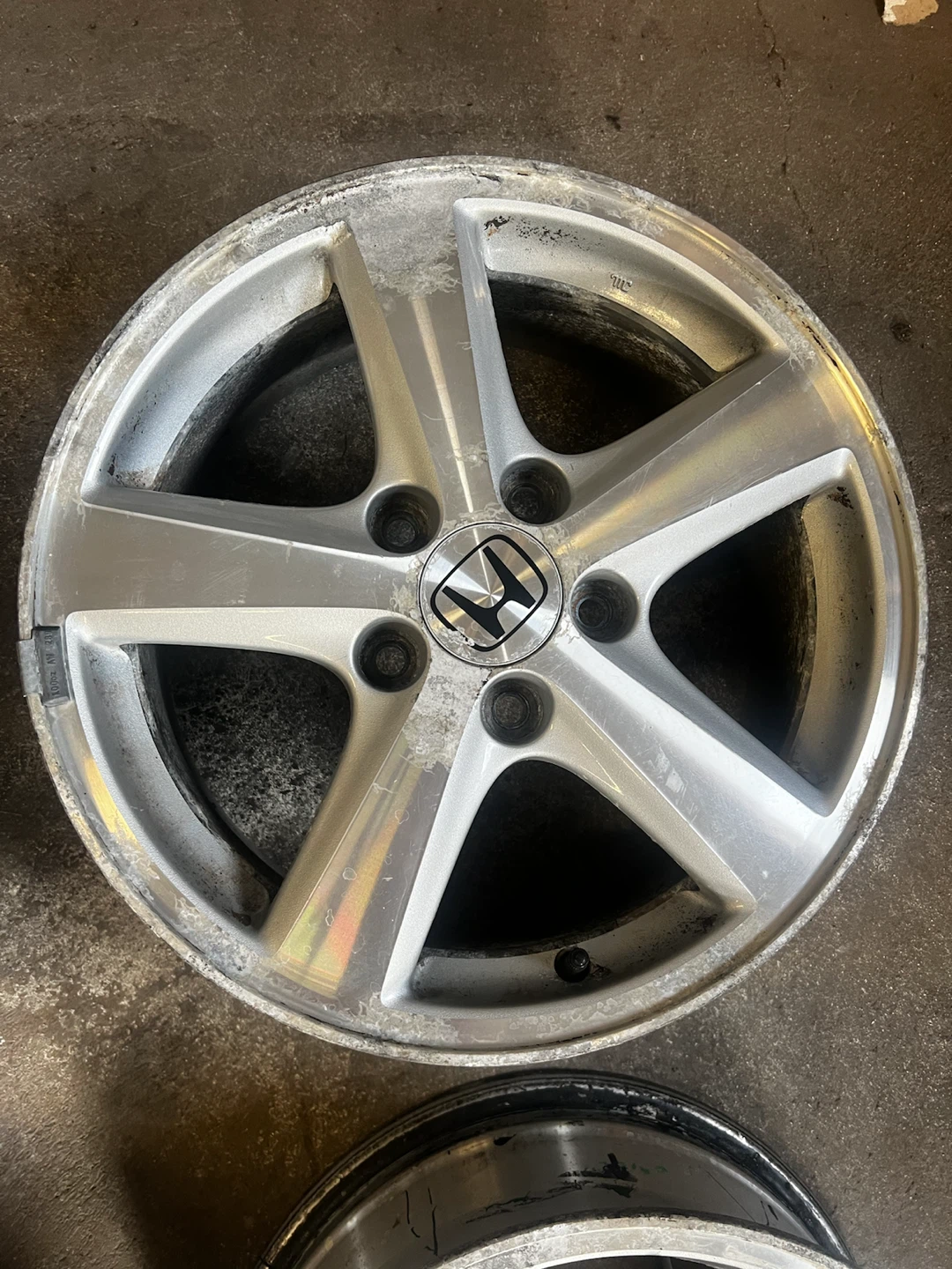 16” Honda Alloy wheels - photo 5
