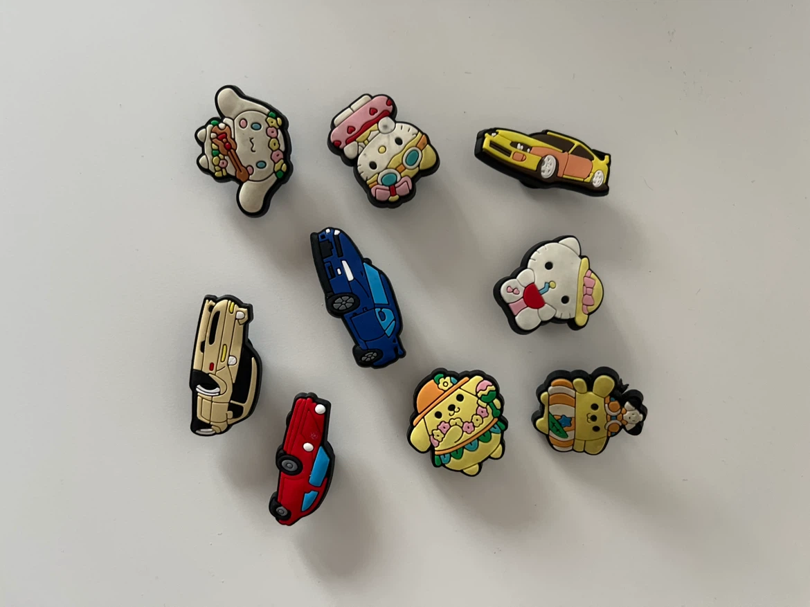 Sanrio and Car Shoe Charms Set🏈