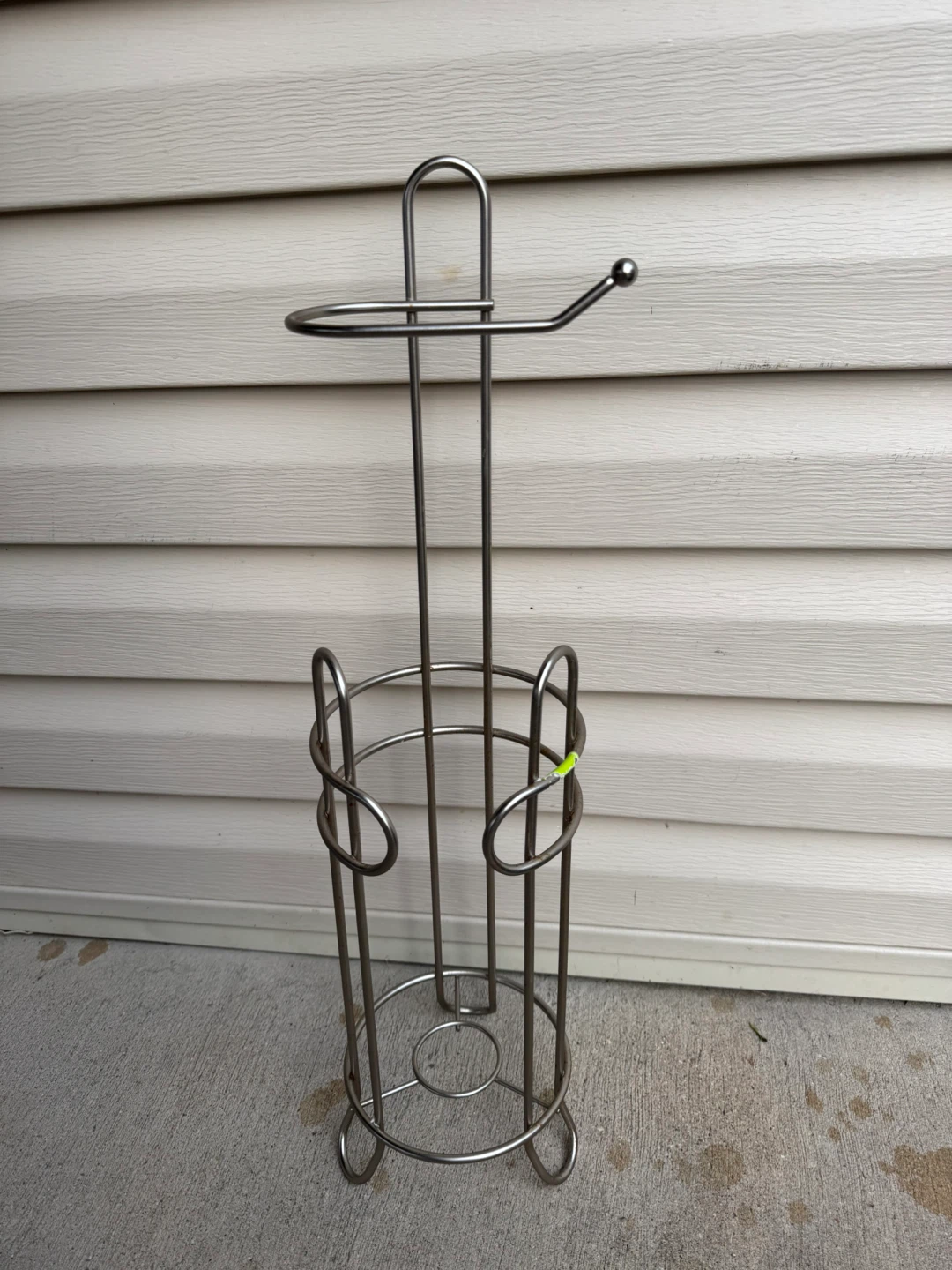 Metal Toilet Paper Holder and Reserve